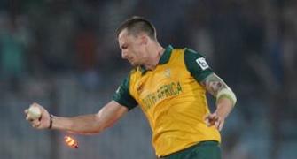 Steyn's last over heroics earn SA last-ball win over NZ