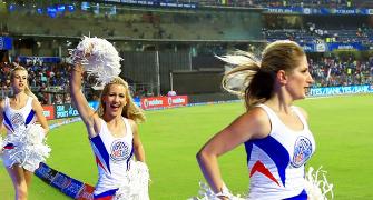 Vote for the sexiest cheerleaders in the IPL 7