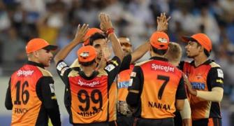 Hyderabad hand Mumbai fifth straight defeat