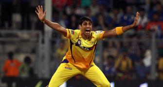 Nehra happy to bowl with the new ball and take wickets