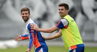England's Wood expected to replace injured Anderson