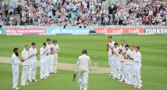 A guard of honour for Clarke and words of praise from Warner