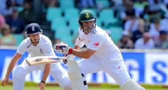 1st Test: Elgar digs in for South Africa after Broad shines