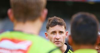 Mike Hussey to mentor 'chokers' South Africa during World Cup?