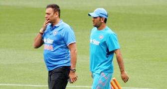 Will Dhoni persist with Dhawan against Pakistan?
