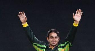 Suspended Ajmal gets Pakistan central contract
