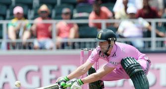 PHOTOS: Fired up De Villiers had aggression on his mind