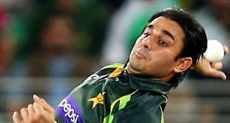 Ajmal tips India to make WC semis, says Pakistan will not!