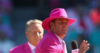 Warne posts cryptic message in response to 'wild sex romp' claims