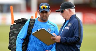 Focus on bowlers as India face England in virtual semi-final