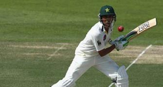 Masood, Younis put Pakistan in sight of rare win in Sri Lanka