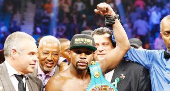 Mayweather stripped of welterweight title he won vs Pacquiao