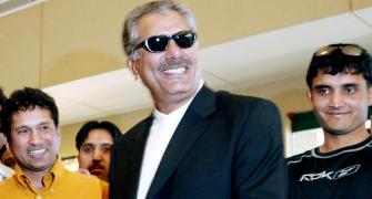 Pak legend Zaheer Abbas admitted in ICU