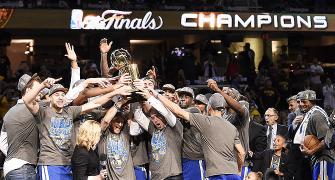 PHOTOS: Warriors beat Cavaliers to clinch NBA title
