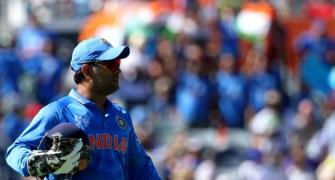 Dhoni 'keeps' without pads against West Indies