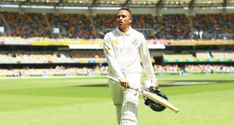 Fit-again Khawaja makes his way to Aus squad for India series