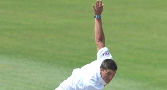 South Africa call up De Lange as cover for Steyn