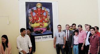 After 'Puja' at New Jersey temple, MS urges Diaspora to back Team India