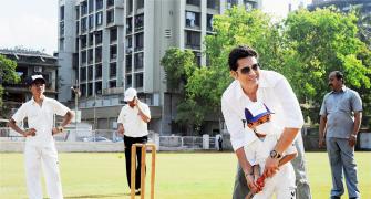 PIX: Sachin gives cricket lessons on 43rd birthday as wishes pour in