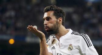 Arbeloa and Pique in war of words as title race heats up