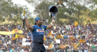 Australia edge out Sri Lanka in Dilshan ODI farewell