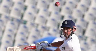 Cook youngest batsman to get to 11k runs in Test cricket