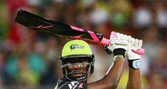 Andre Russell banned from using black bat in BBL