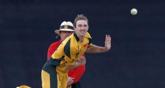 Australia off-spinner Hauritz announces retirement