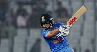 Yuvraj, Kohli power India into Asia Cup final