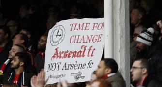 Wenger certain of Arsenal future despite growing criticism