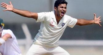 Shardul to replace injured Bhuvneshwar for Indore Test