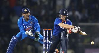 1st Warm-up: Dhoni's final match as captain ends in defeat