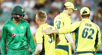Australia seal series after record Warner-Head stand