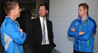 Ashes updates: Ponting predicts stroll for Australia