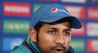 Pakistan captain Sarfraz apologises for 'Abey Kaale' taunt
