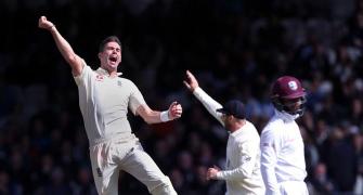 Anderson bowls England to series victory at Lord's