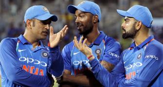 'To have a guy like Dhoni in the team is very helpful'