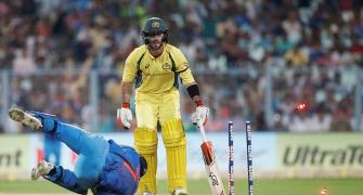 Smith slams 'panicking' batsmen after another collapse
