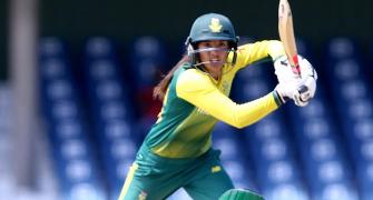 3rd T20: SA women keep series alive; batting let India down
