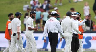 3rd Test: India in top position after dramatic day's play