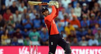 PHOTOS: Hales steers England to series-levelling win