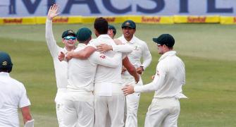 Australia take just 20 minutes to whip SA by 118 runs in Durban