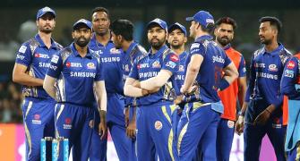 Bond defends Rohit batting at No. 4, says Mumbai can still make it