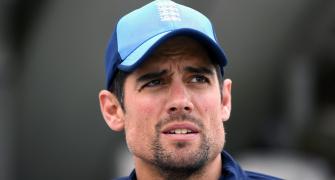 Cook cried when he told team mates of retirement