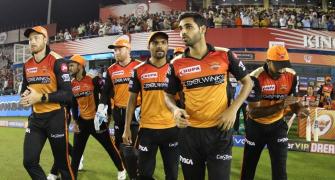 Will SRH score a win in their 100th game?