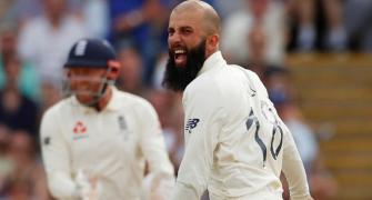England make three changes for third Ashes Test