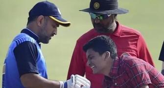 Meet Dhoni's fan who wants 183 autographs from his idol
