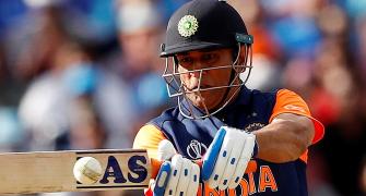 India blame late Dhoni-Jadhav crawl on slowing pitch