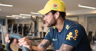 Neymar raises new speculation about Barca with post