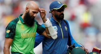 South Africa's Amla sits out nets after blow to head
